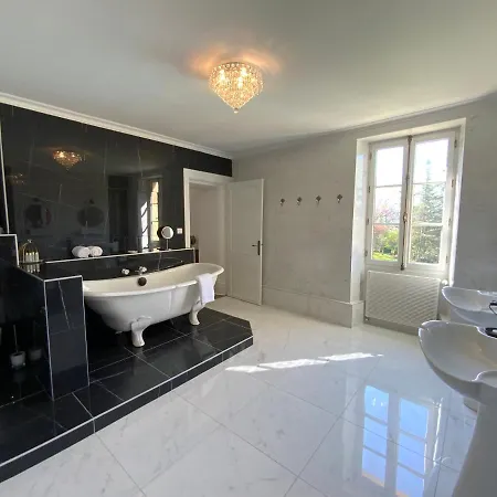 Chateau D'argentonesse 4*