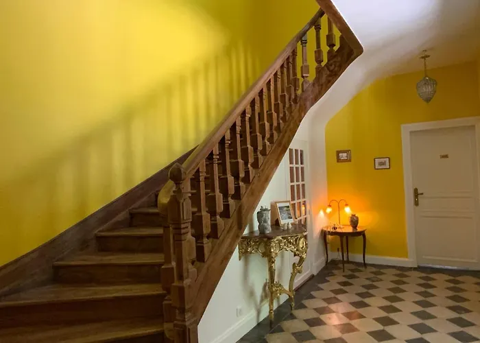 לינה וארוחת בוקר Chateau D'argentonesse 3*
